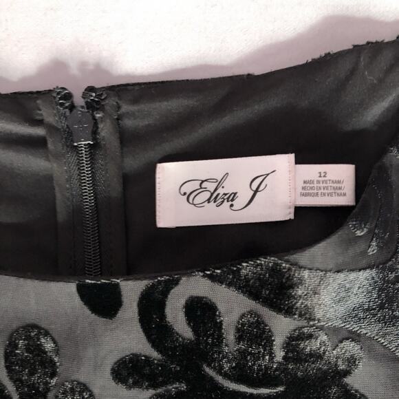 Eliza J Velvet Burnout LBD Women’s Sz 12 Bell Sleeves Cocktail Whimsigoth Dress - Picture 8 of 11